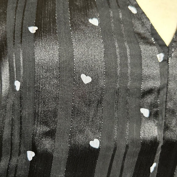 Heart Printed long sleeve blouse - Picture 5 of 9